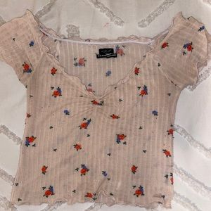Cute Urban Outfitters floral printed crop top